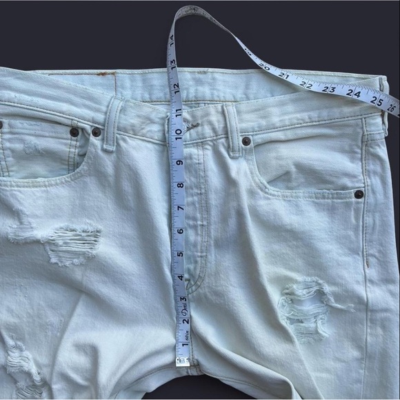 Levi’s 501 White Straight Fit Distressed Men's Jeans - Picture 6 of 7